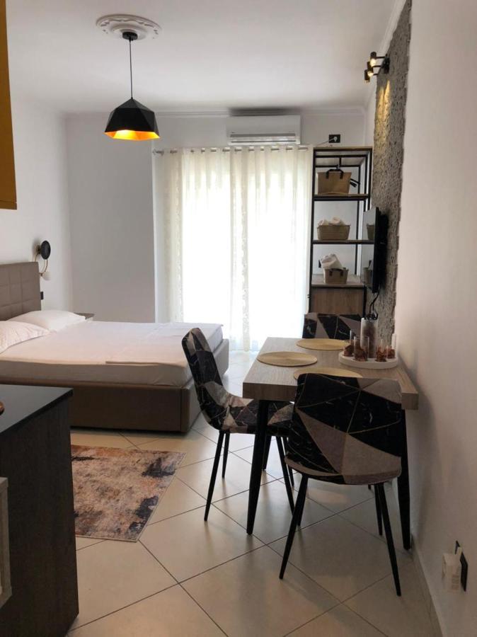 Sunset Apartments Lungomare Vlorë Exteriör bild