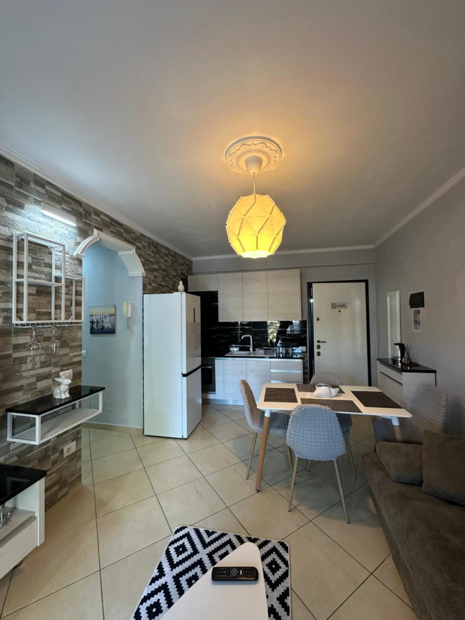 Sunset Apartments Lungomare Vlorë Exteriör bild